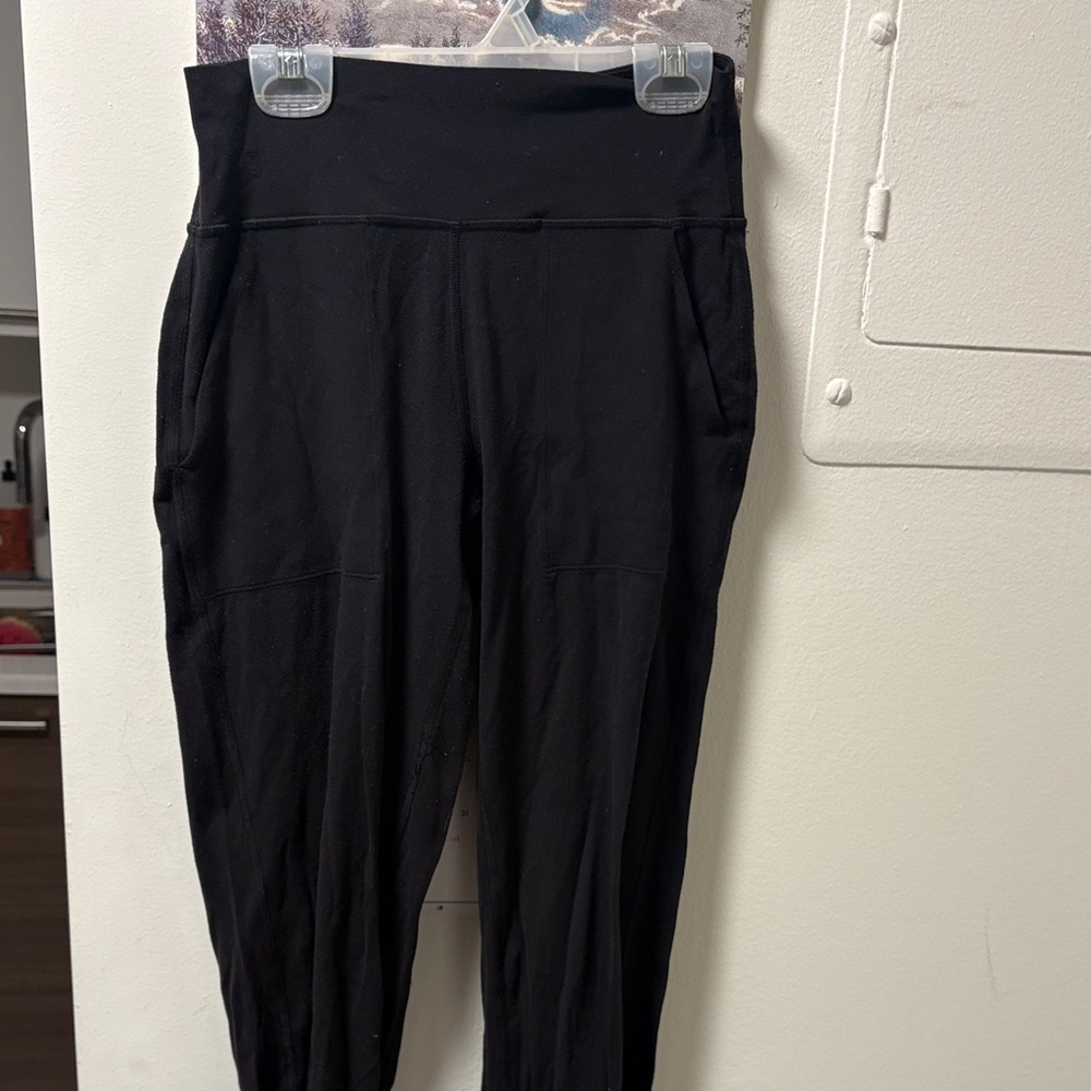 Lululemon Black High-Waisted joggers